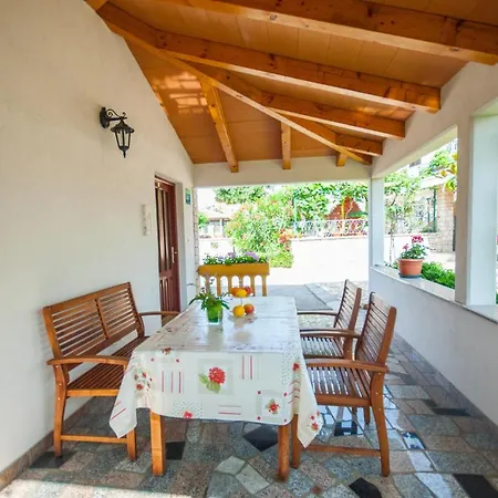 Haus Roko Apartment