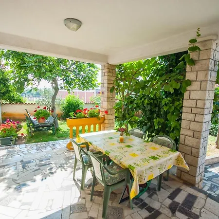 Apartment Haus Roko *