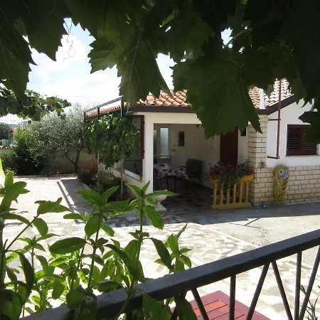Haus Roko *