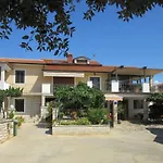 Haus Roko *